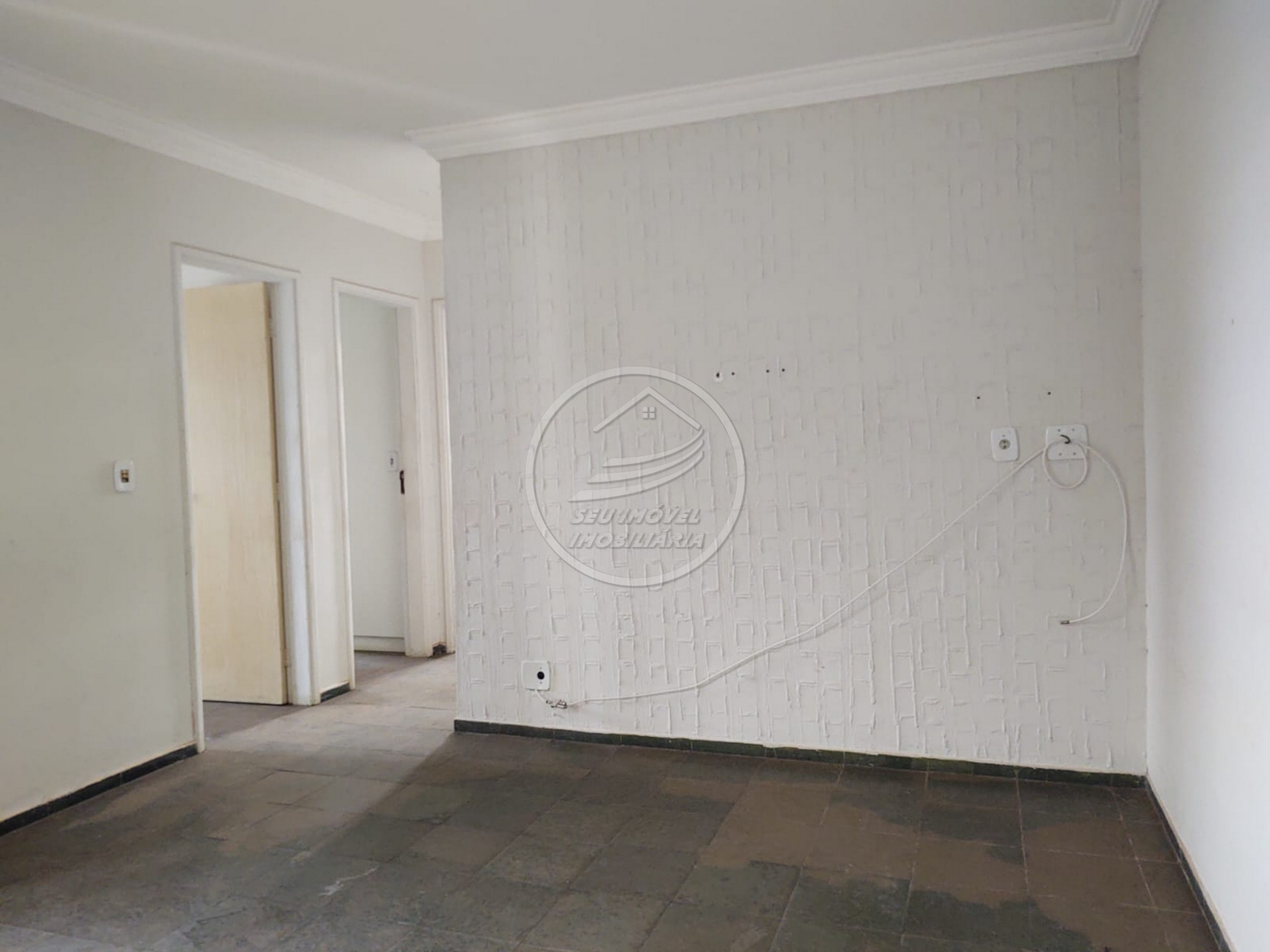 Apartamento à venda com 2 quartos, 62m² - Foto 2