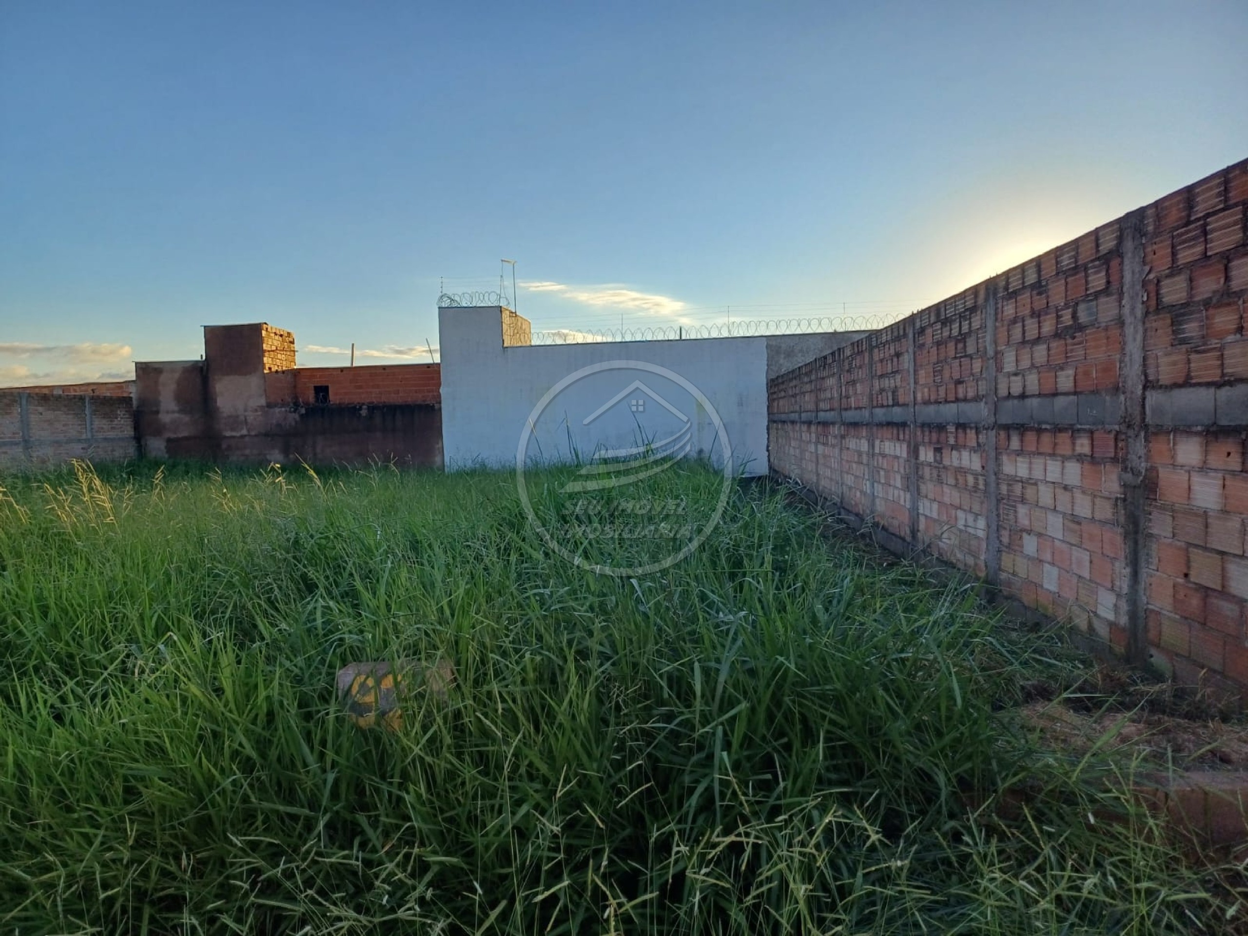 Terreno, 250 m² - Foto 1