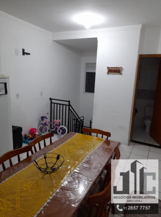 Apartamento à venda com 2 quartos, 82m² - Foto 4