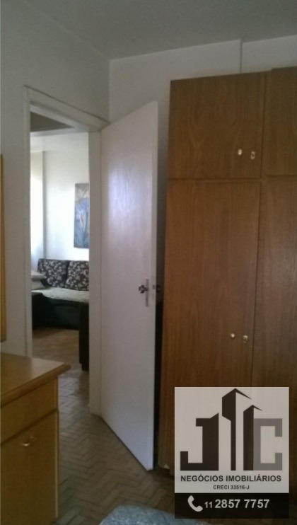 Apartamento à venda com 2 quartos, 70m² - Foto 9