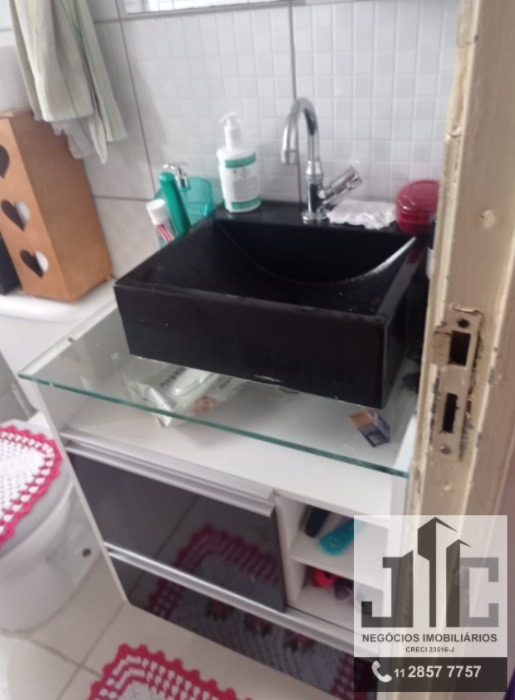 Apartamento à venda com 2 quartos, 45m² - Foto 13