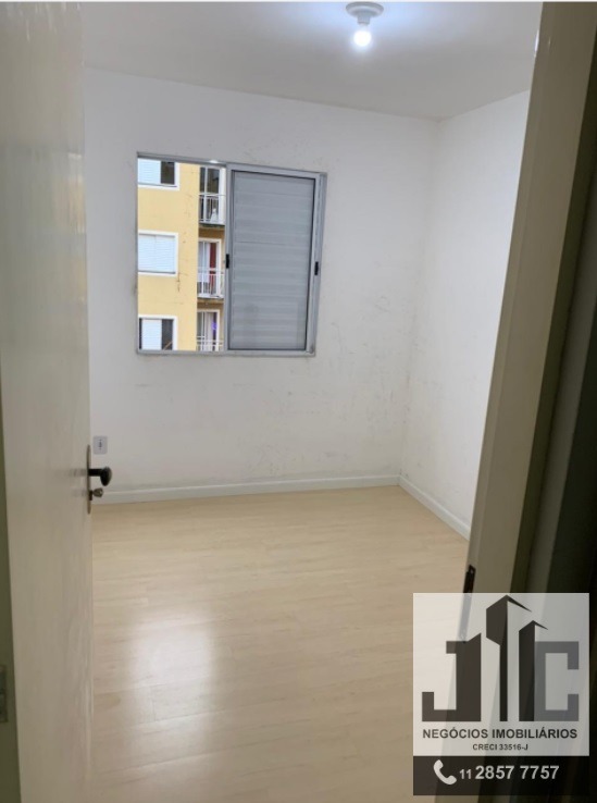 Apartamento à venda com 2 quartos, 42m² - Foto 9