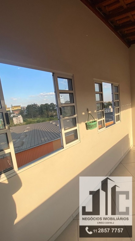 Casa à venda com 2 quartos, 100m² - Foto 8