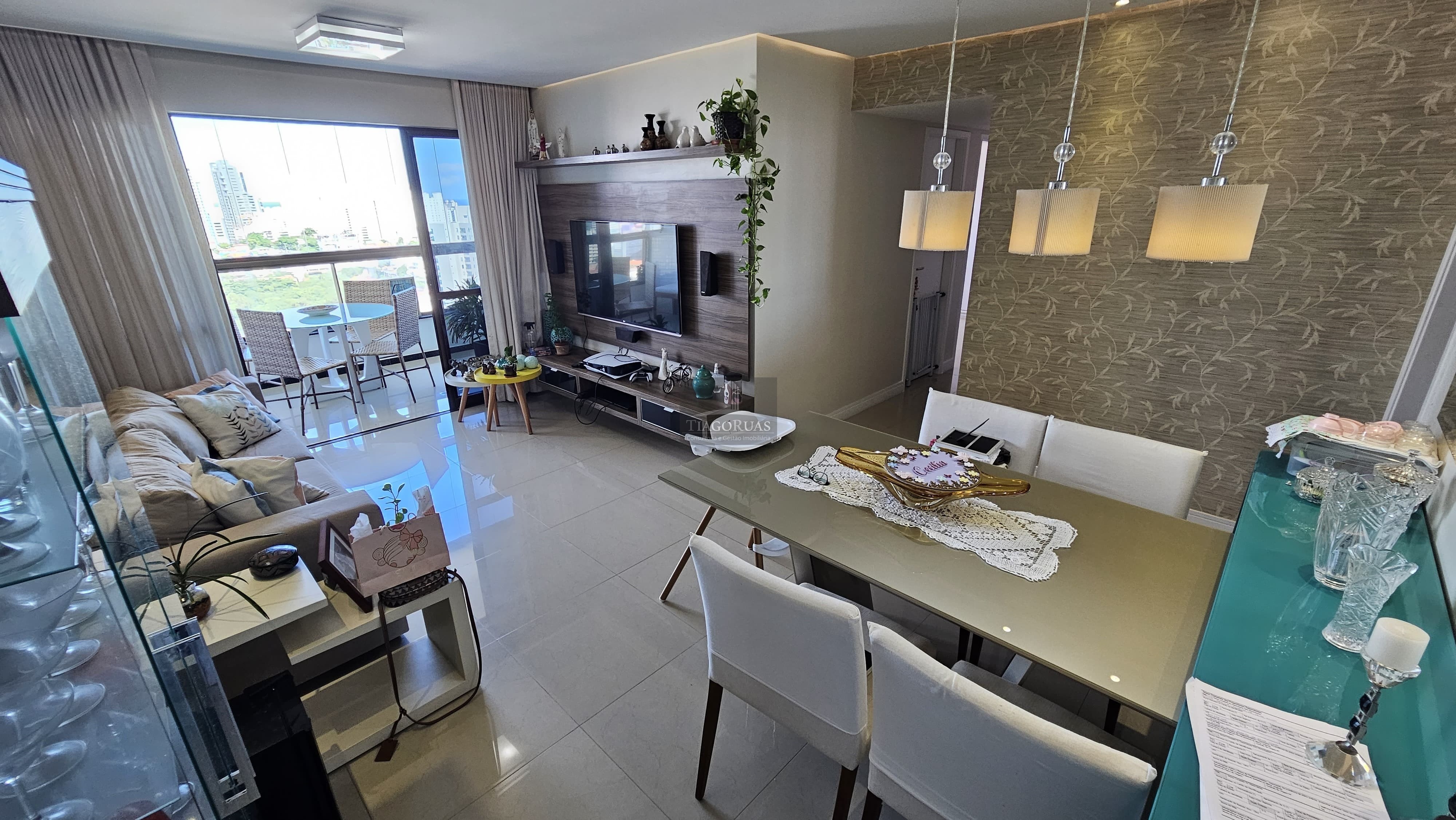 Apartamento - Caminho das árvores