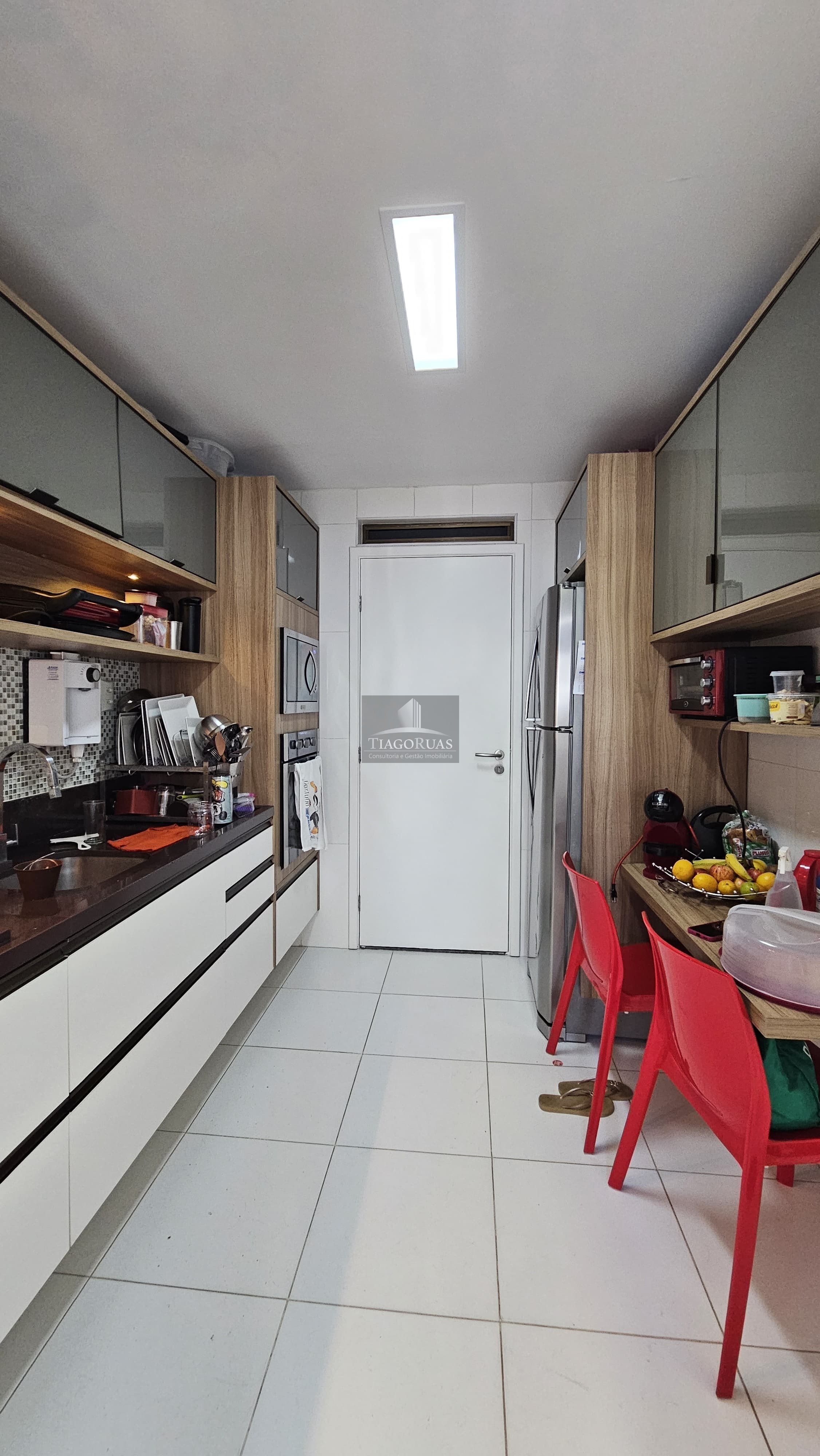 Apartamento - Caminho das árvores