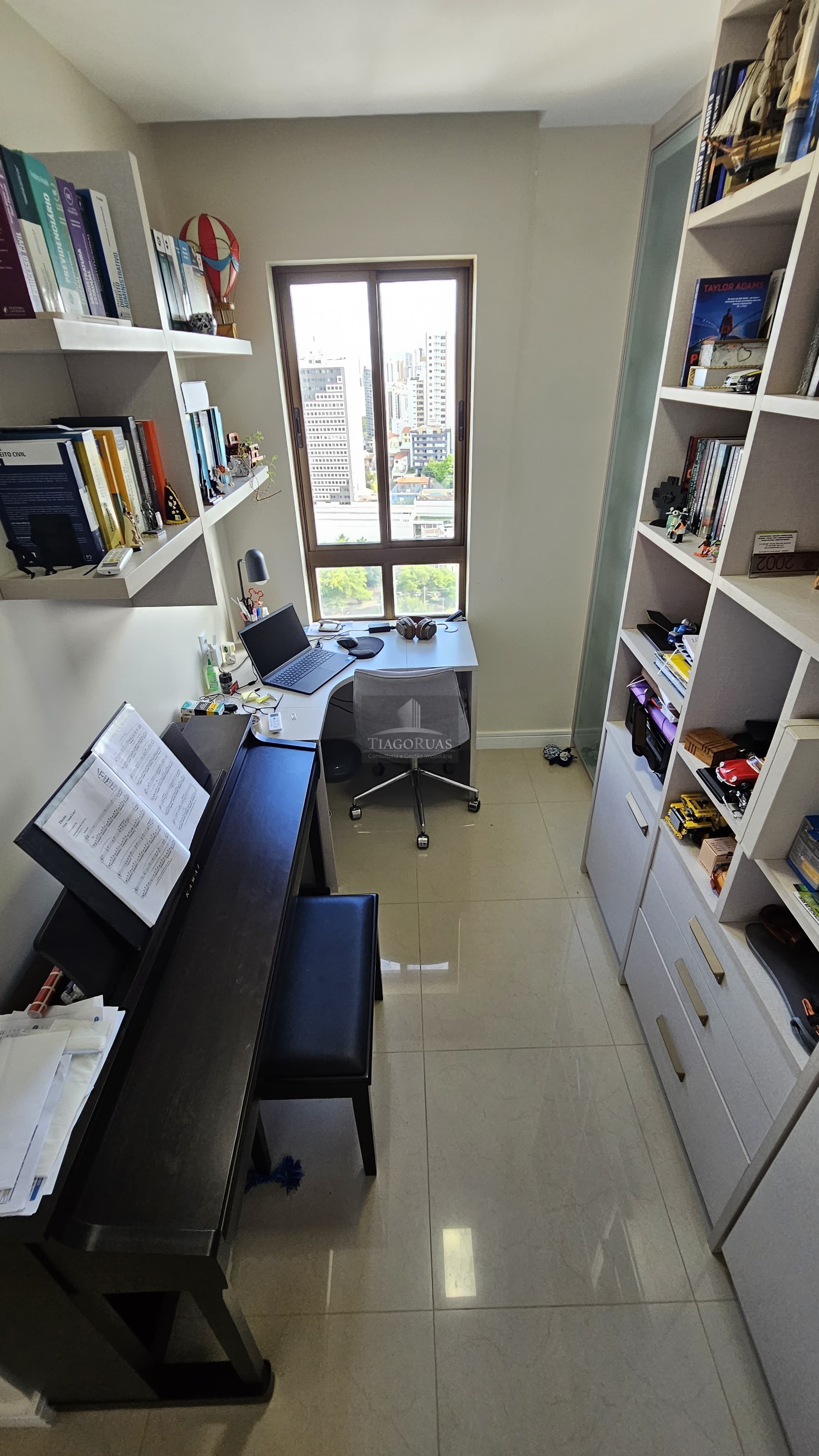 Apartamento - Caminho das árvores