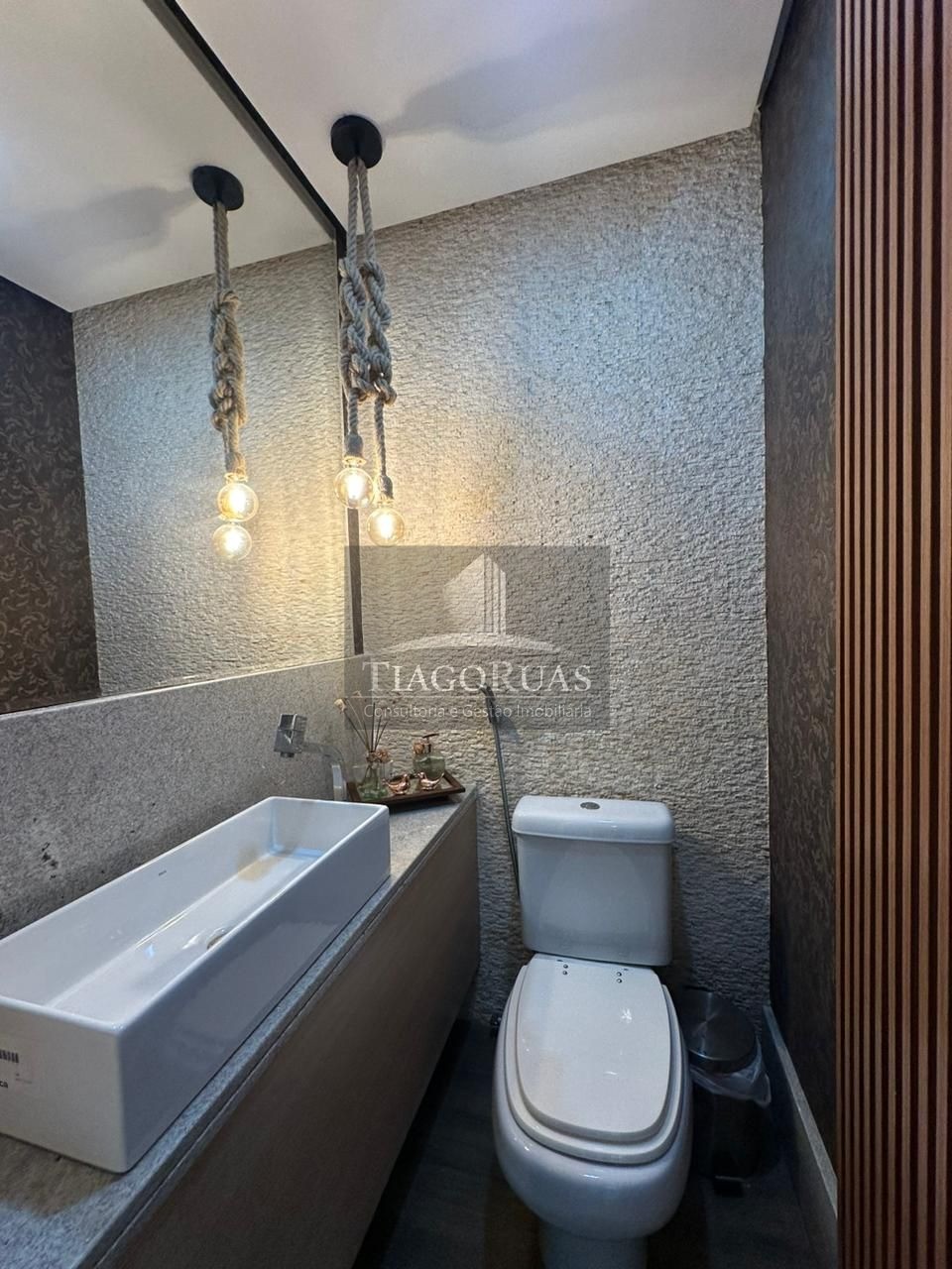 Apartamento - Horto florestal
