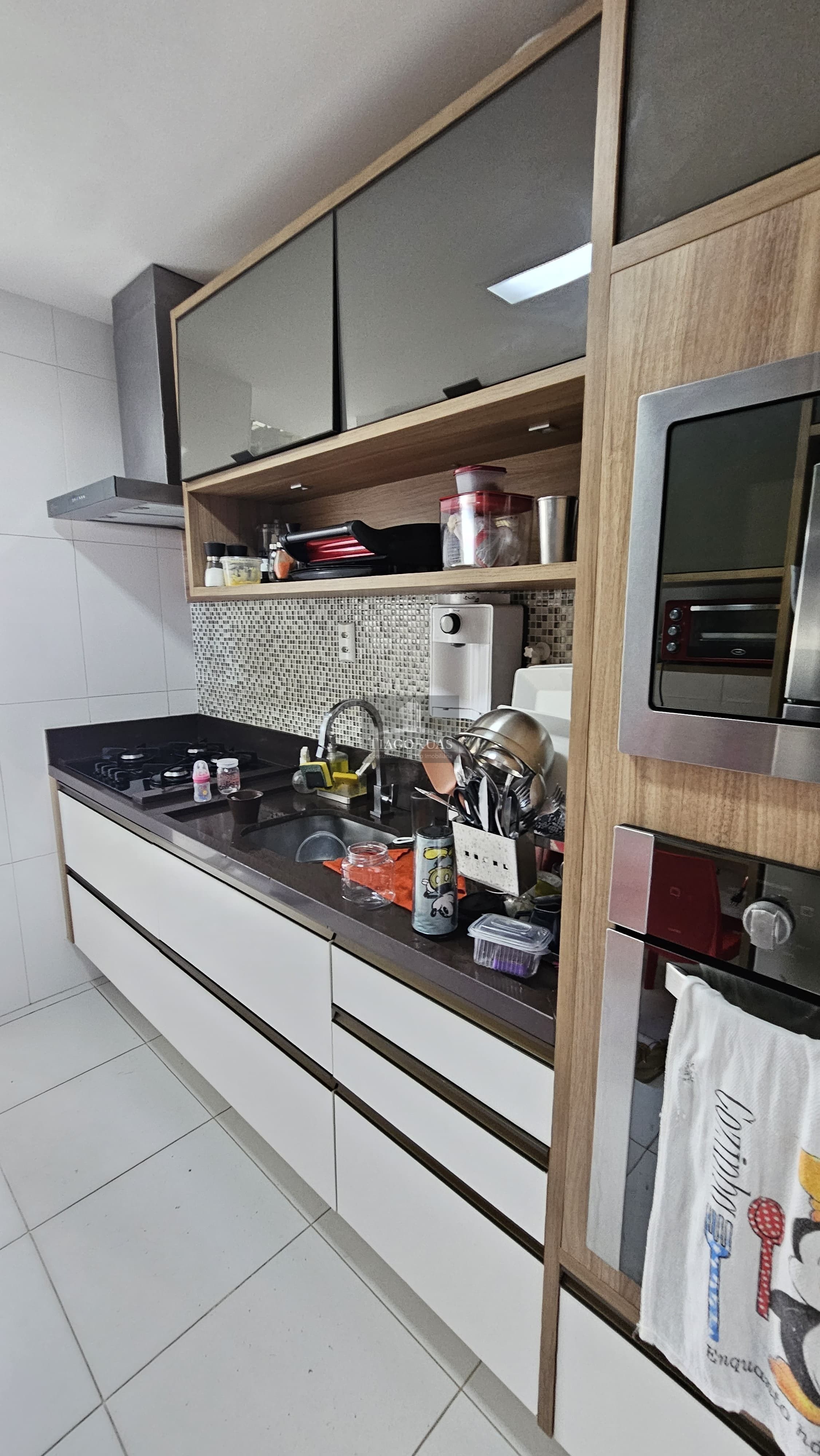 Apartamento - Caminho das árvores