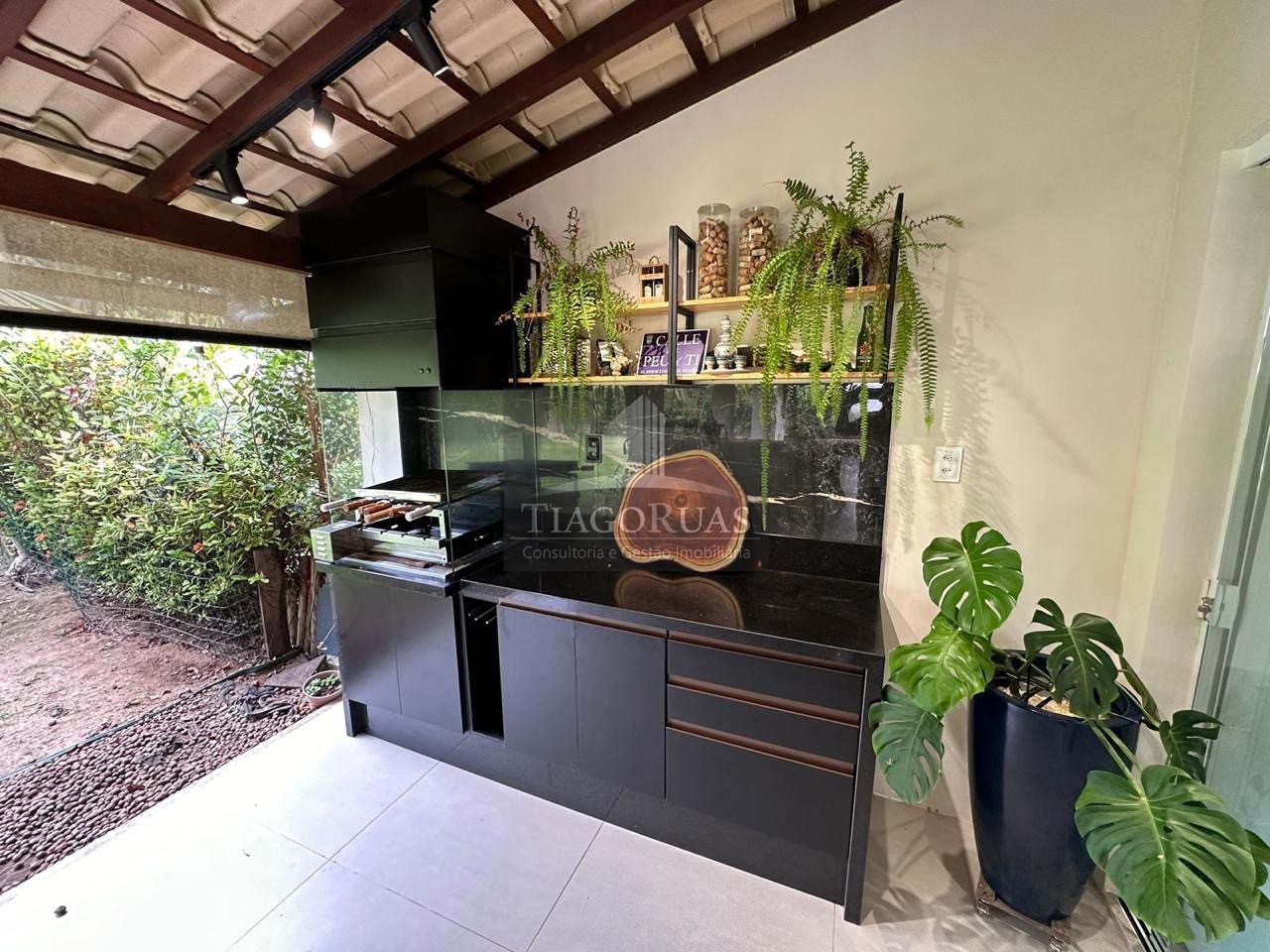 Casa - Itapuã