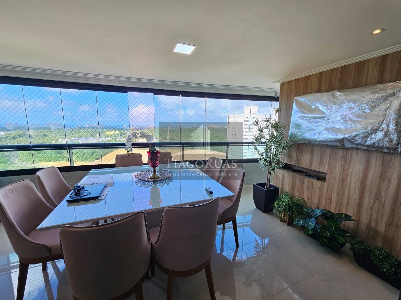 Apartamento - Paralela