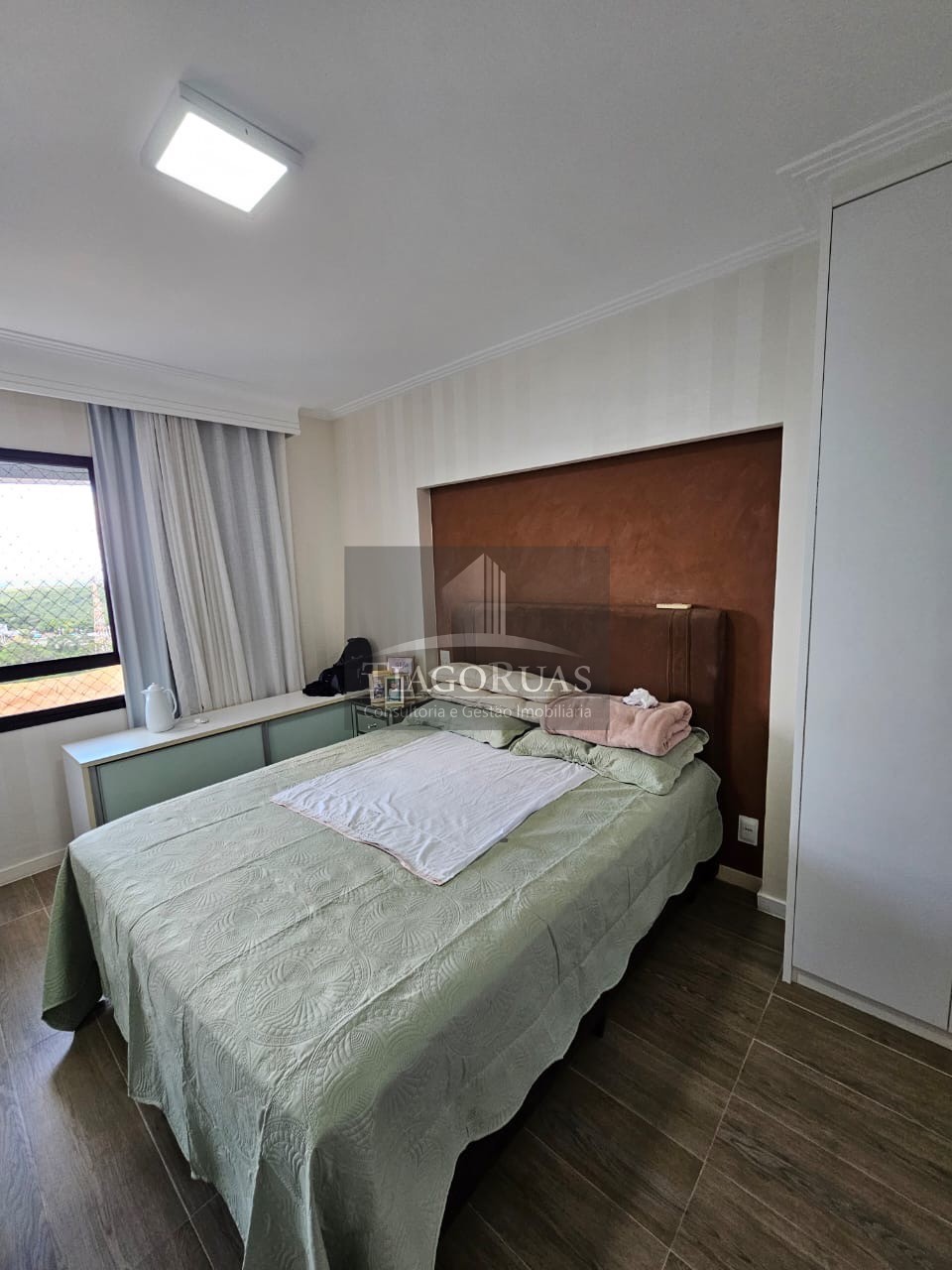 Apartamento - Paralela