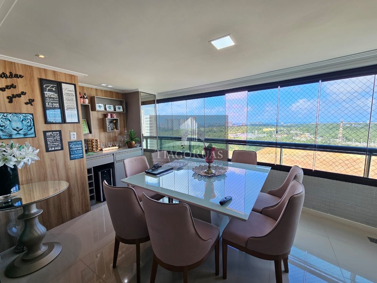 Apartamento - Paralela