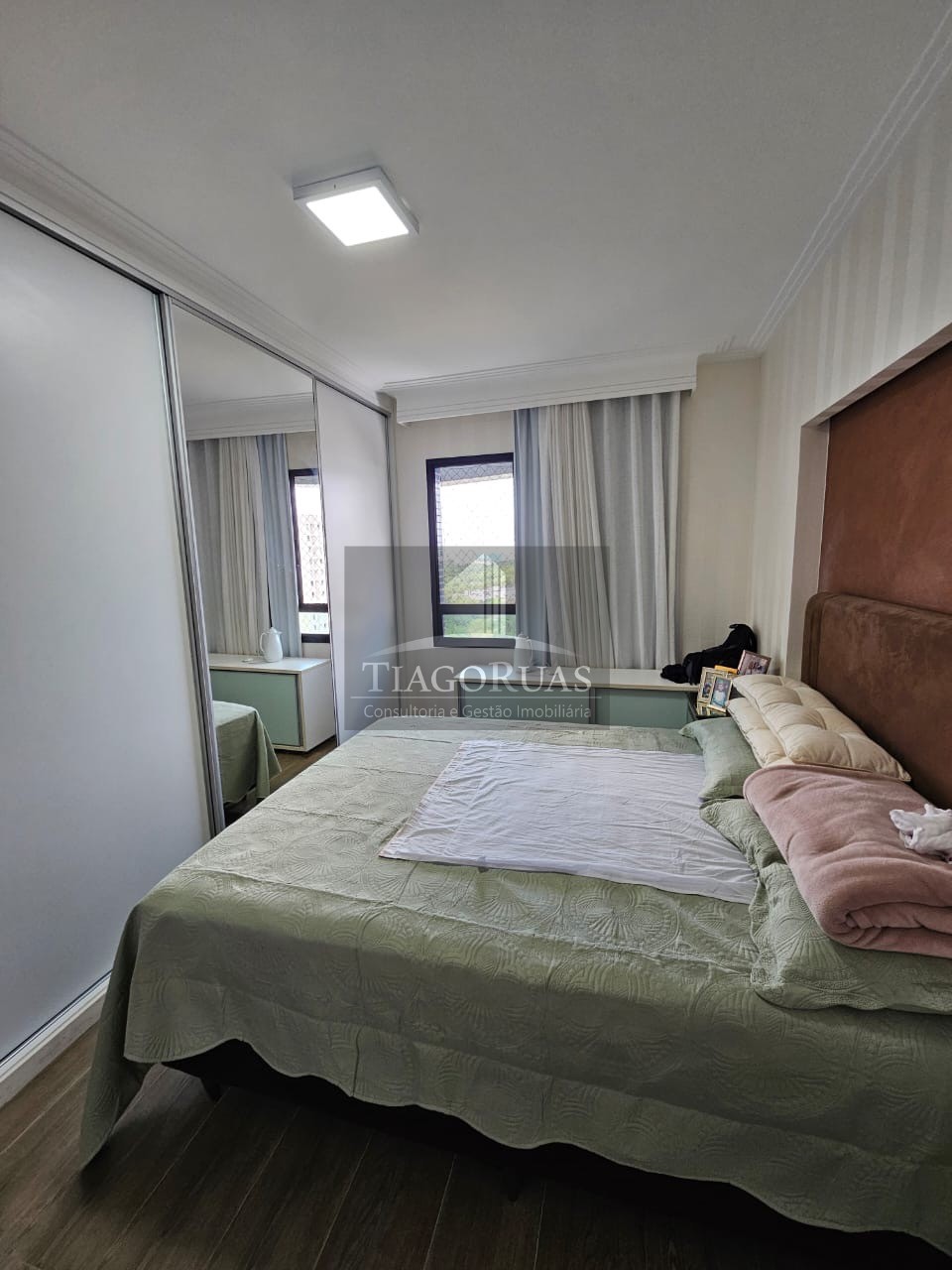 Apartamento - Paralela