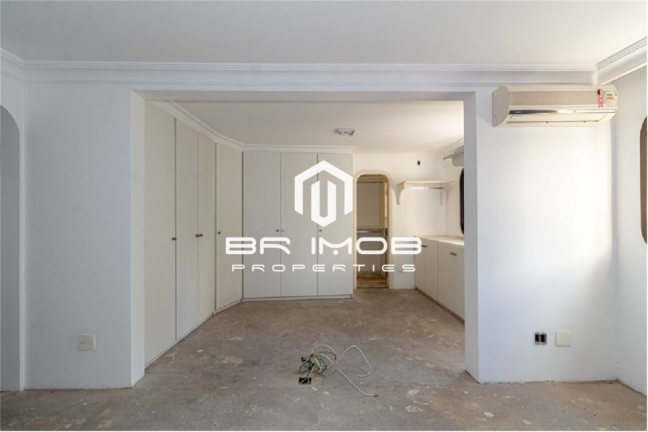 Apartamento à venda com 4 quartos, 231m² - Foto 18