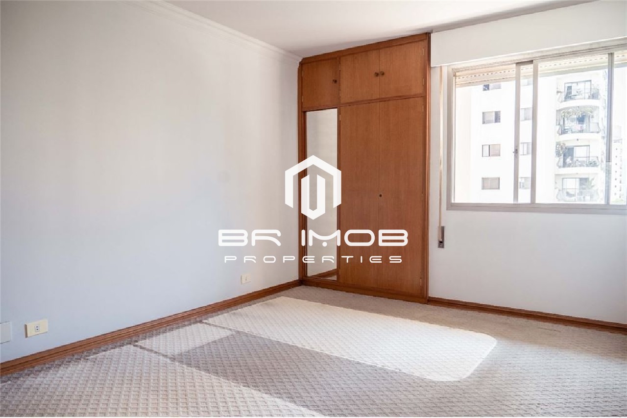 Apartamento à venda com 3 quartos, 207m² - Foto 12