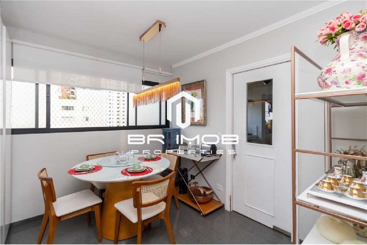 Apartamento à venda com 3 quartos, 222m² - Foto 16