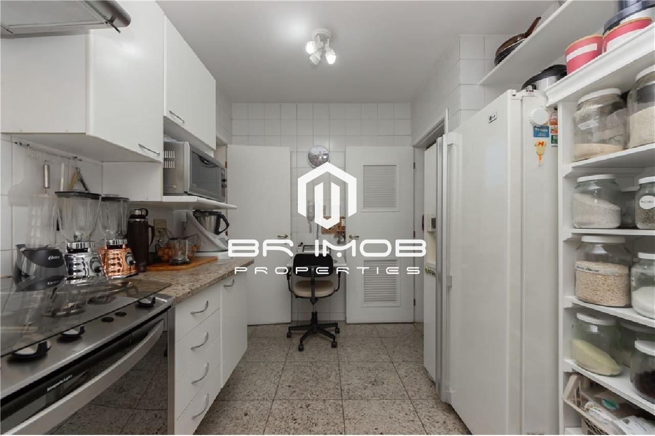 Apartamento à venda com 4 quartos, 208m² - Foto 14