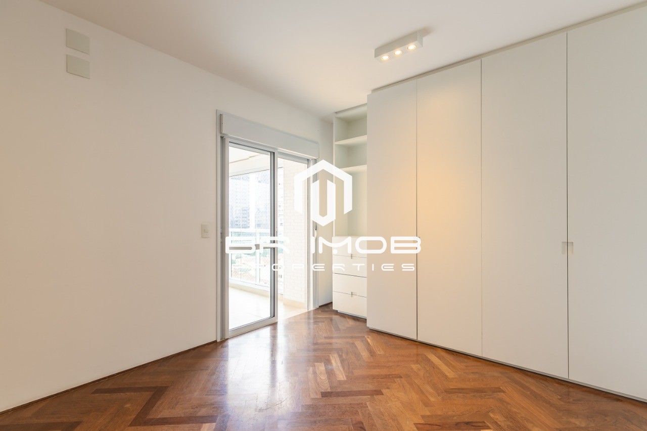 Apartamento para alugar com 5 quartos, 165m² - Foto 25