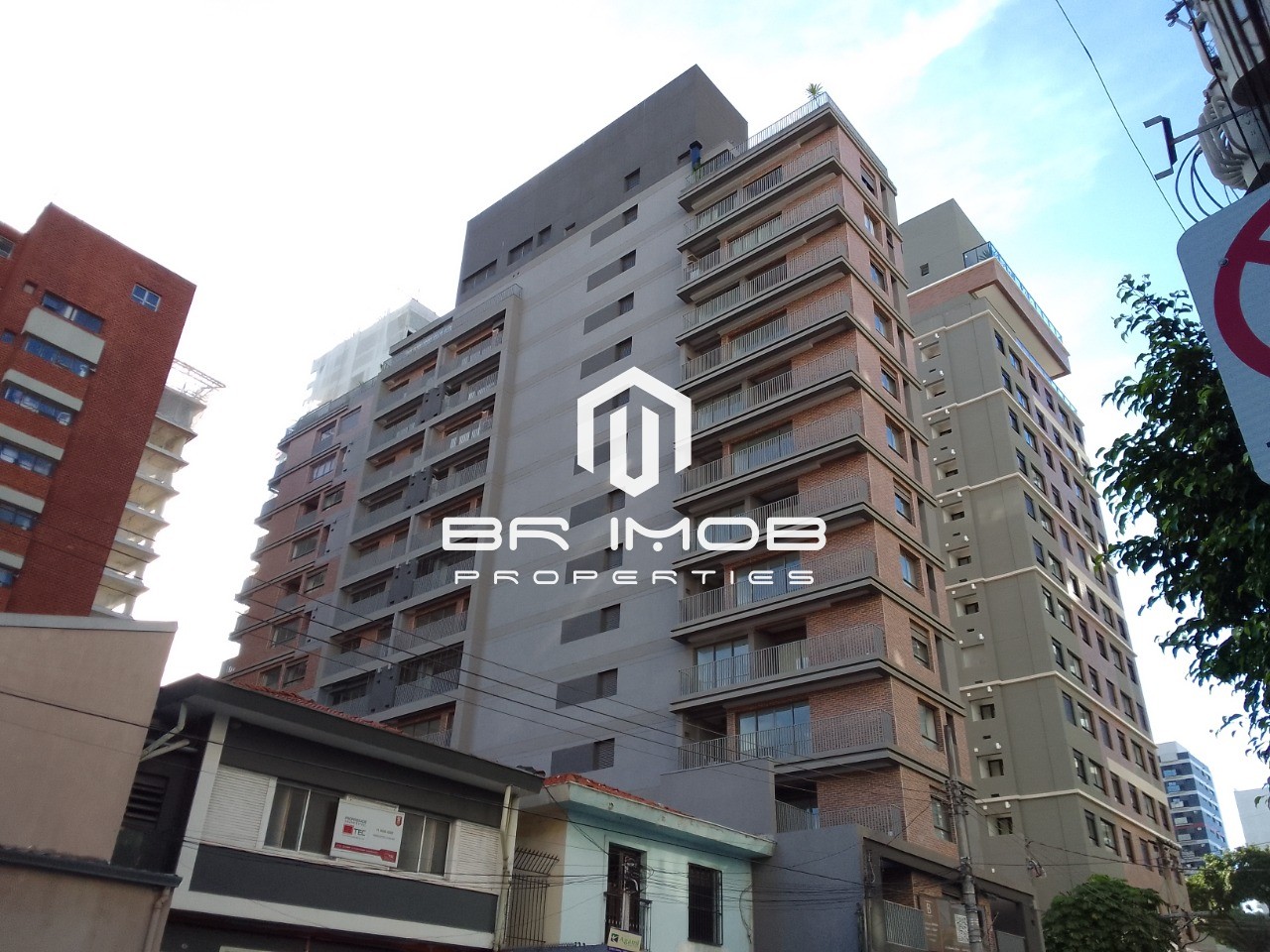 Apartamento à venda com 2 quartos, 99m² - Foto 1