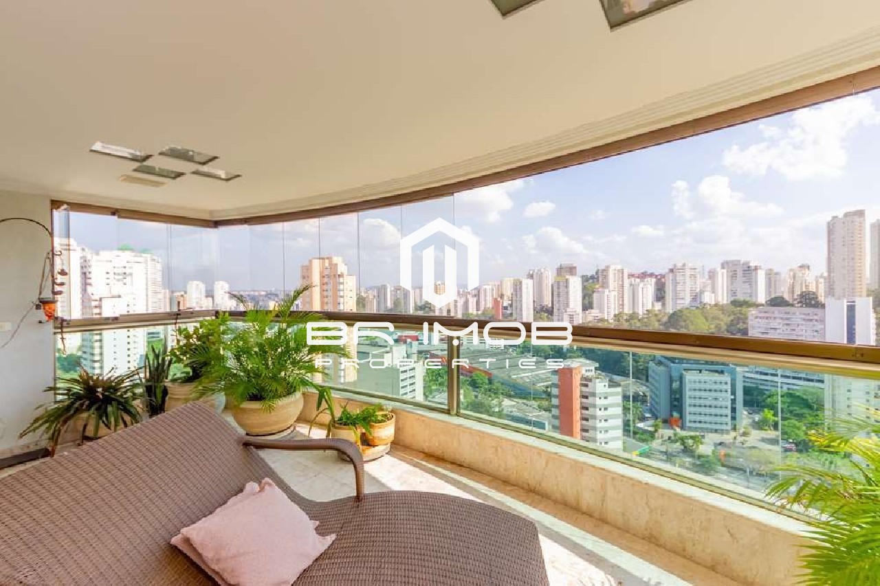 Apartamento à venda com 4 quartos, 228m² - Foto 2