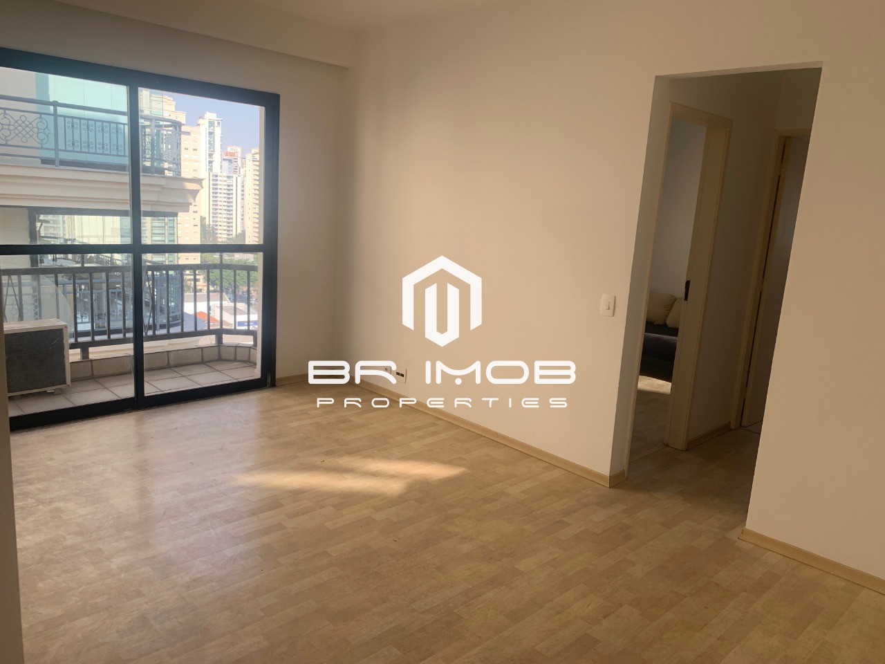 Apartamento à venda com 2 quartos, 60m² - Foto 1