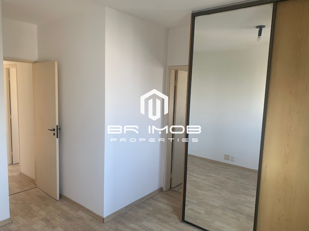 Apartamento à venda com 2 quartos, 60m² - Foto 13