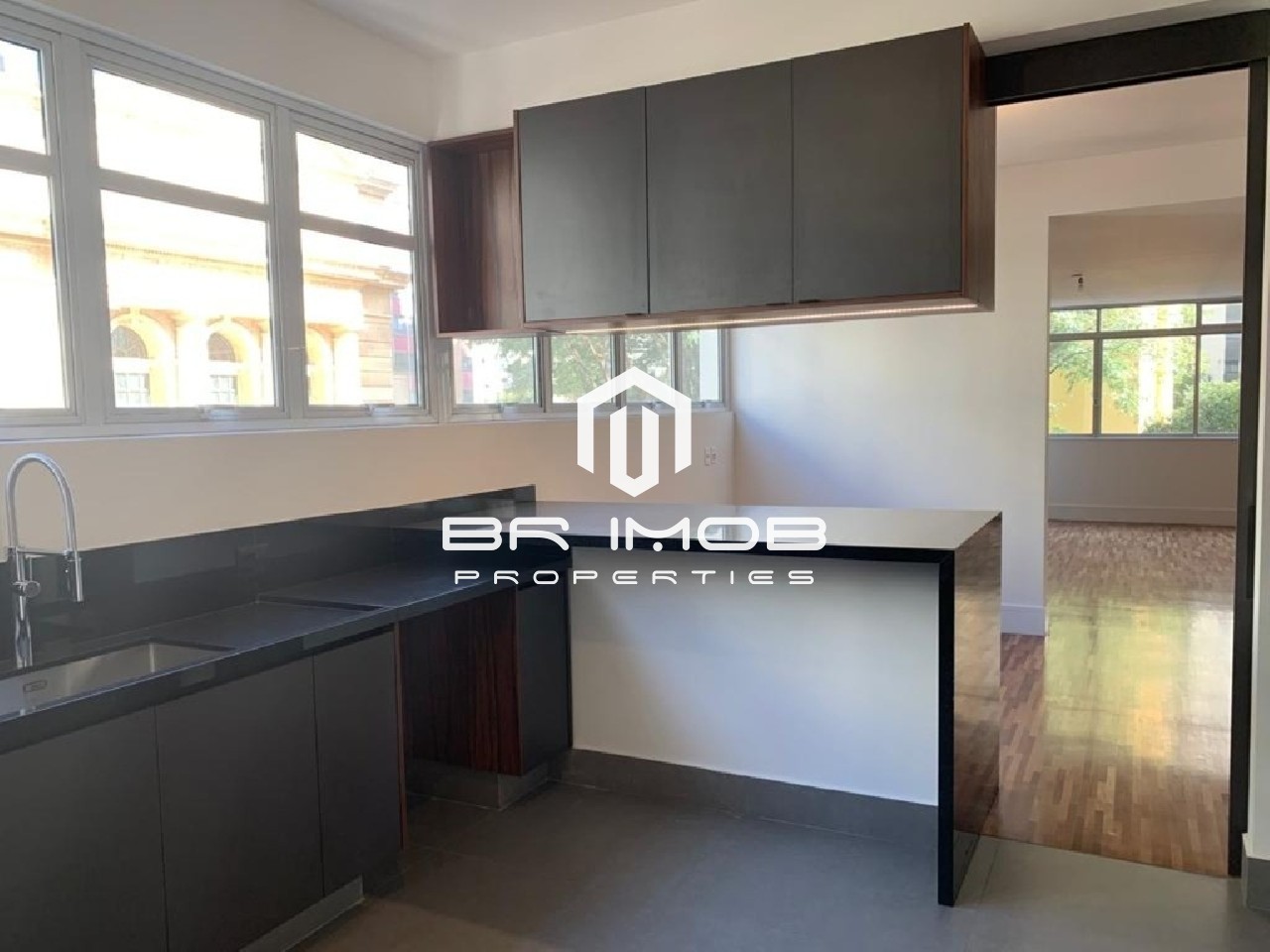 Apartamento à venda com 3 quartos, 341m² - Foto 5