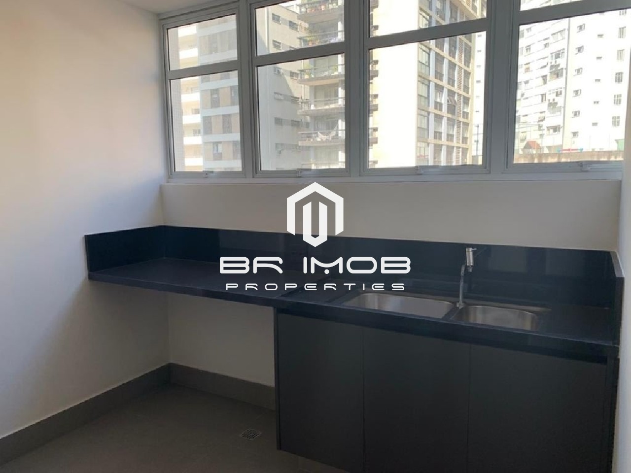 Apartamento à venda com 3 quartos, 341m² - Foto 8