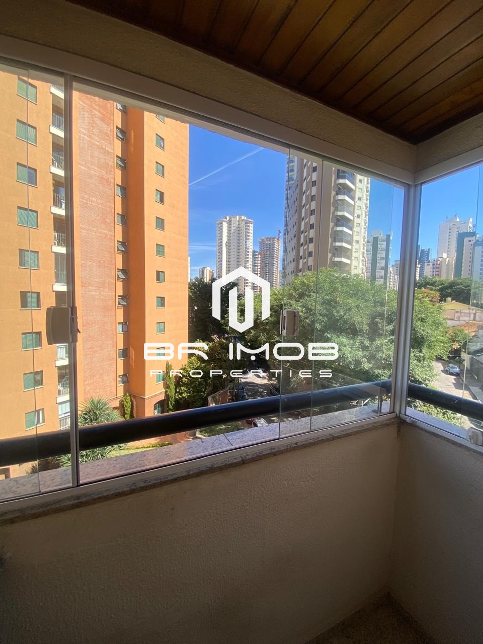 Apartamento à venda com 2 quartos, 68m² - Foto 5