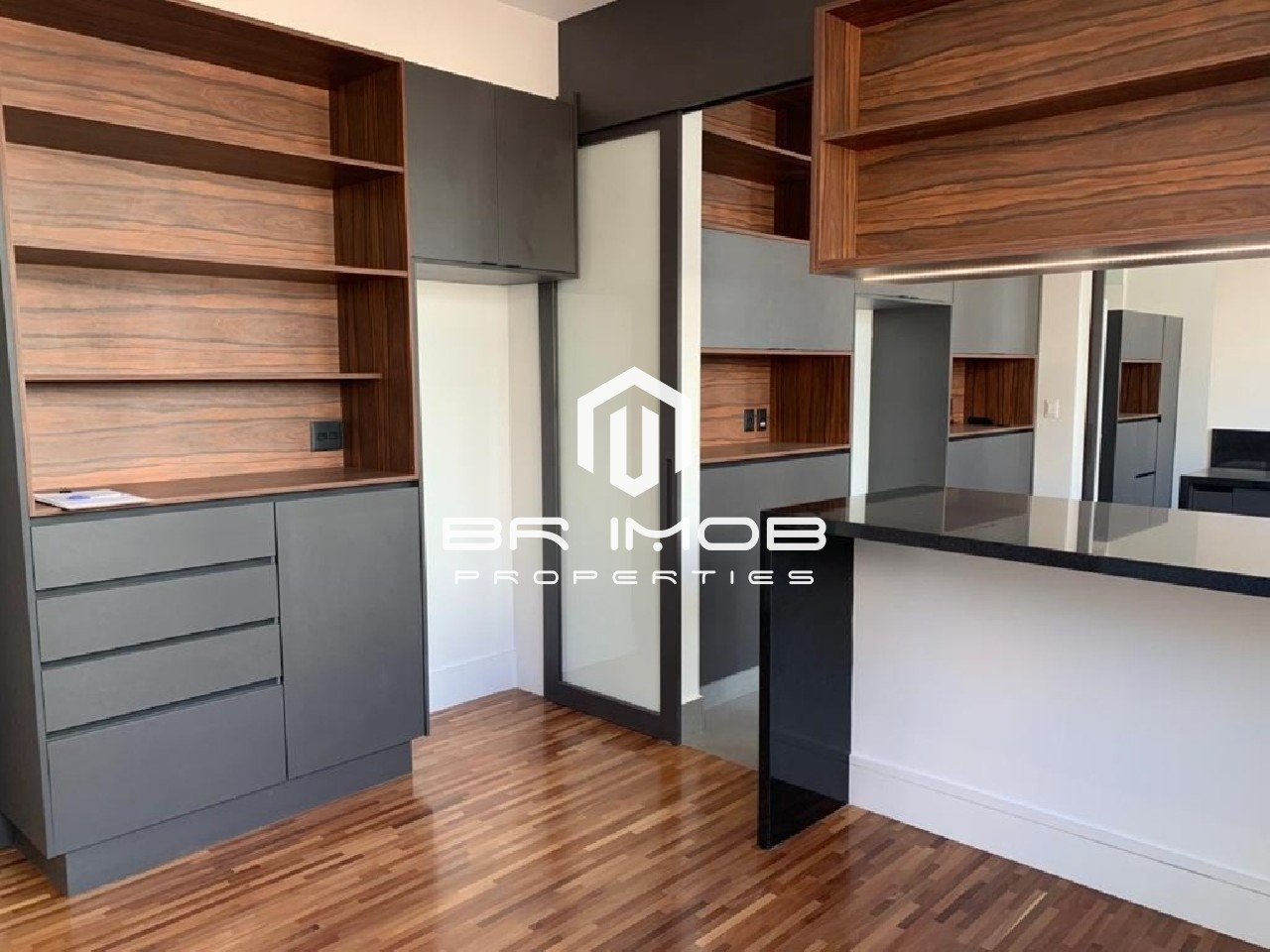 Apartamento à venda com 3 quartos, 341m² - Foto 9