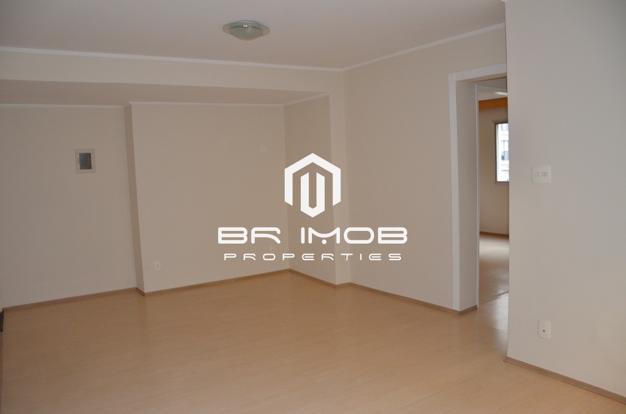 Apartamento à venda com 2 quartos, 78m² - Foto 2