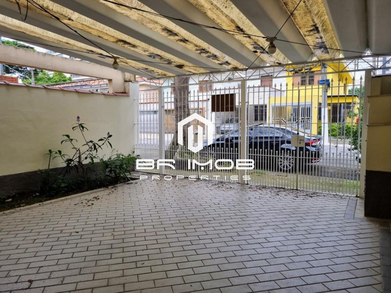 Casa à venda com 3 quartos, 188m² - Foto 1