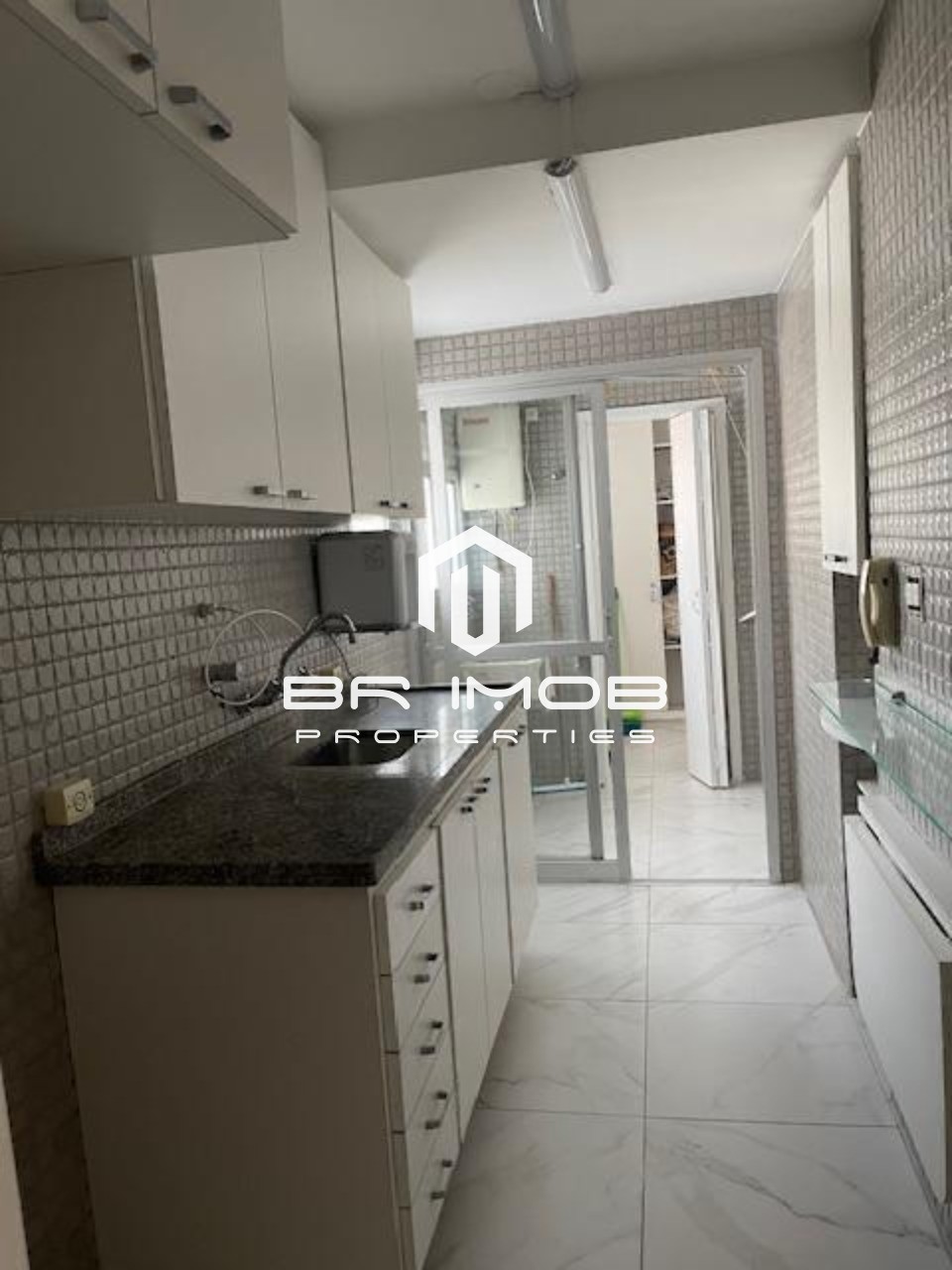 Apartamento à venda com 2 quartos, 75m² - Foto 12