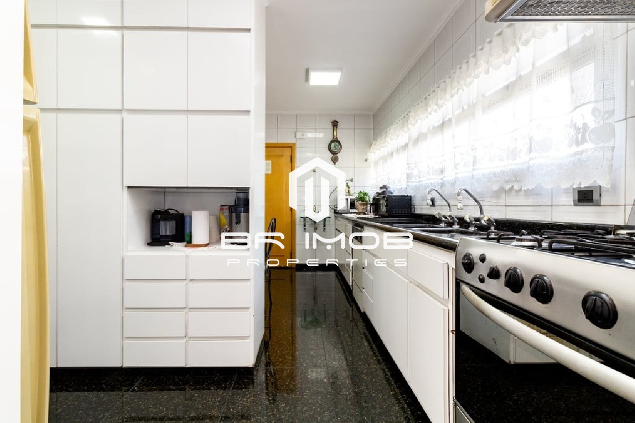 Apartamento à venda com 3 quartos, 182m² - Foto 13