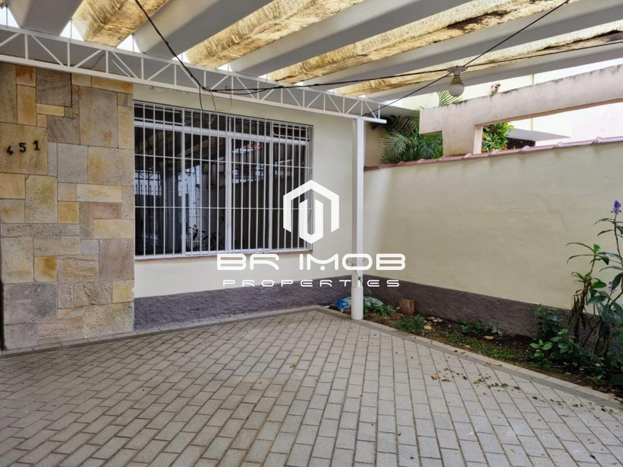 Casa à venda com 3 quartos, 188m² - Foto 2