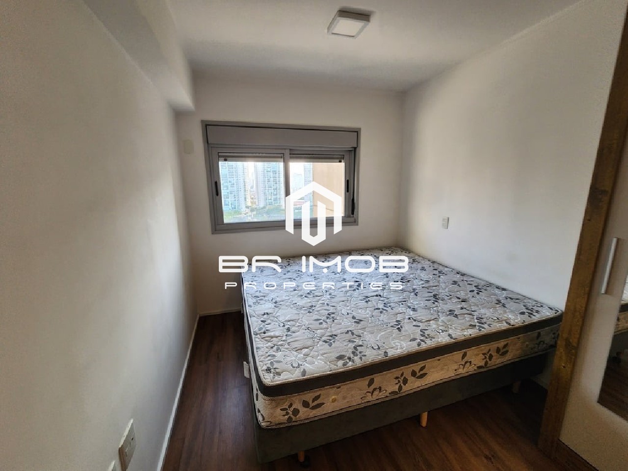 Apartamento à venda com 2 quartos, 66m² - Foto 11