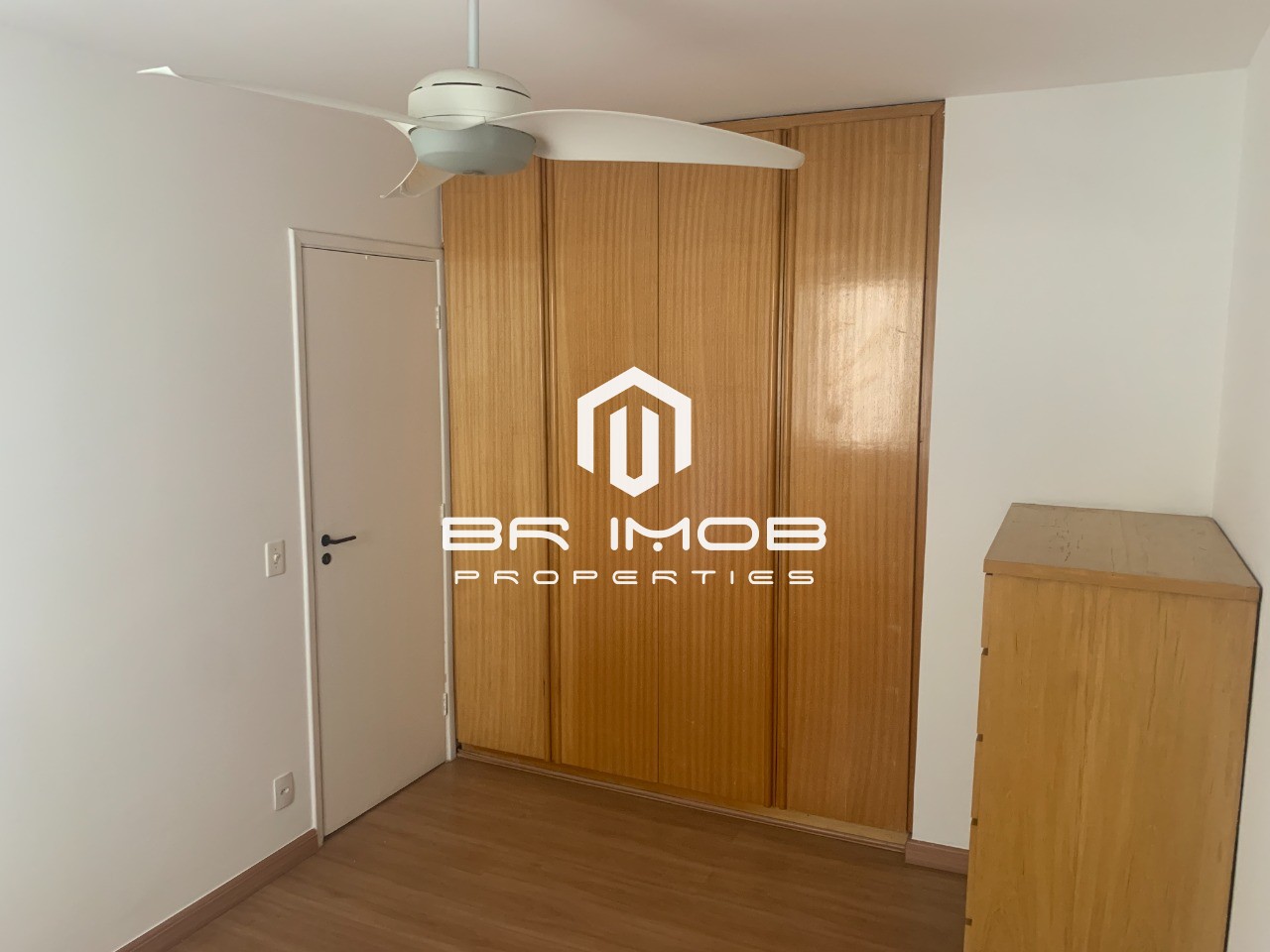 Apartamento à venda com 1 quarto, 40m² - Foto 9