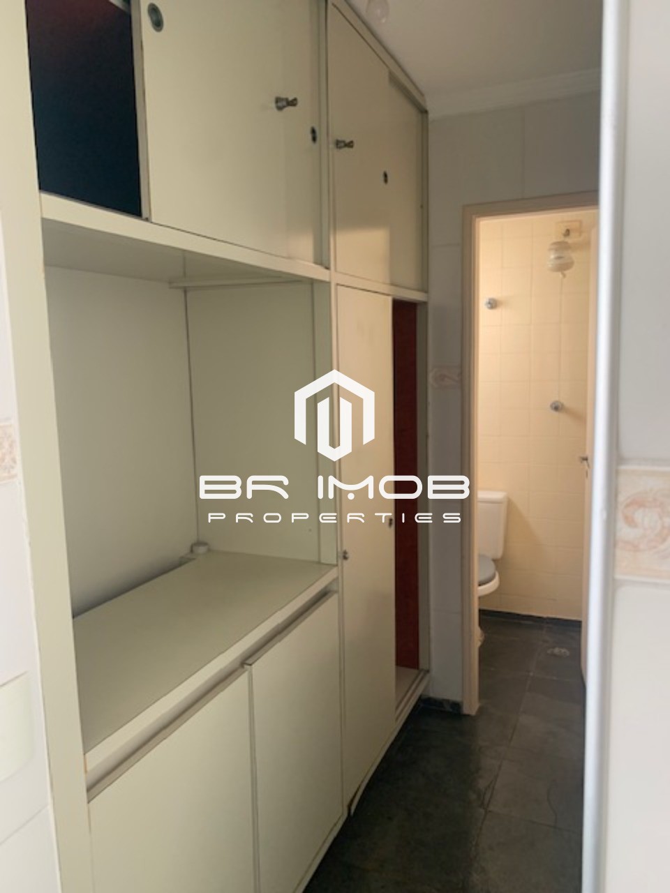 Apartamento à venda e aluguel com 2 quartos, 70m² - Foto 19