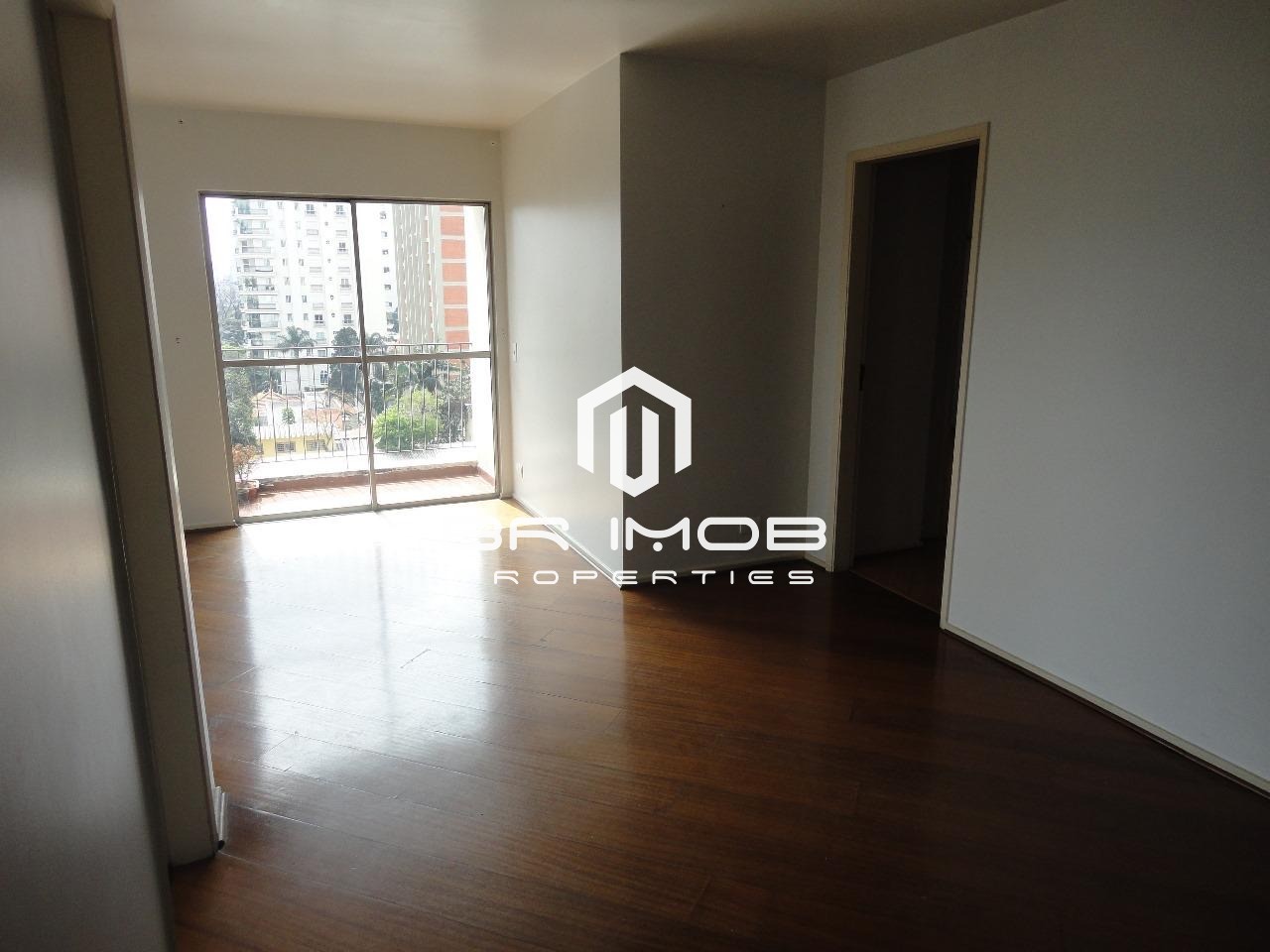 Apartamento para alugar com 2 quartos, 83m² - Foto 1