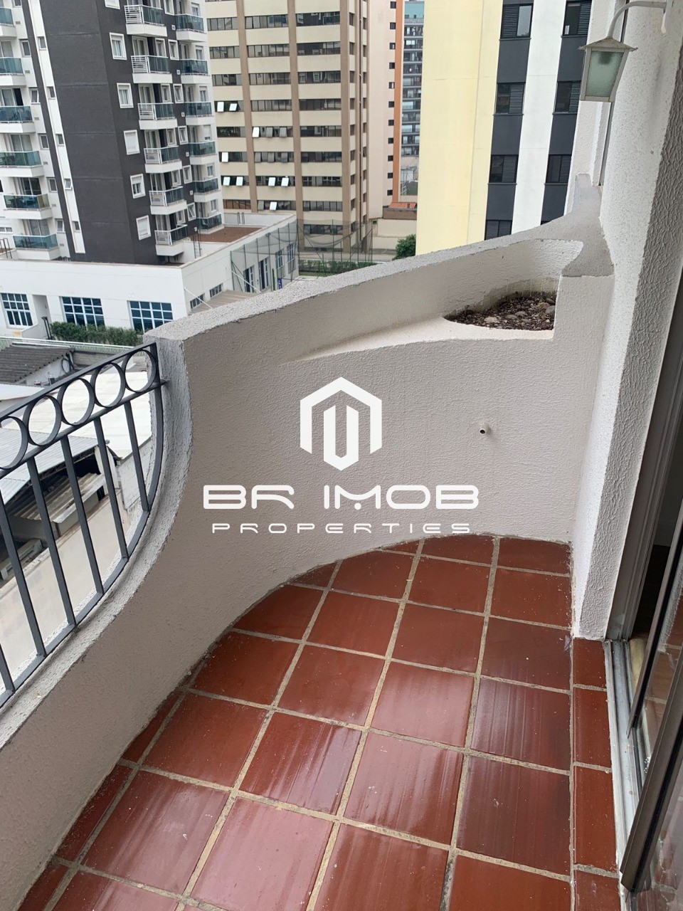 Apartamento para alugar com 2 quartos, 70m² - Foto 4