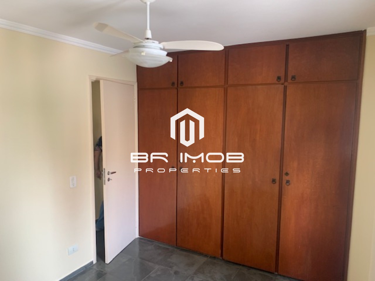 Apartamento à venda e aluguel com 2 quartos, 70m² - Foto 12