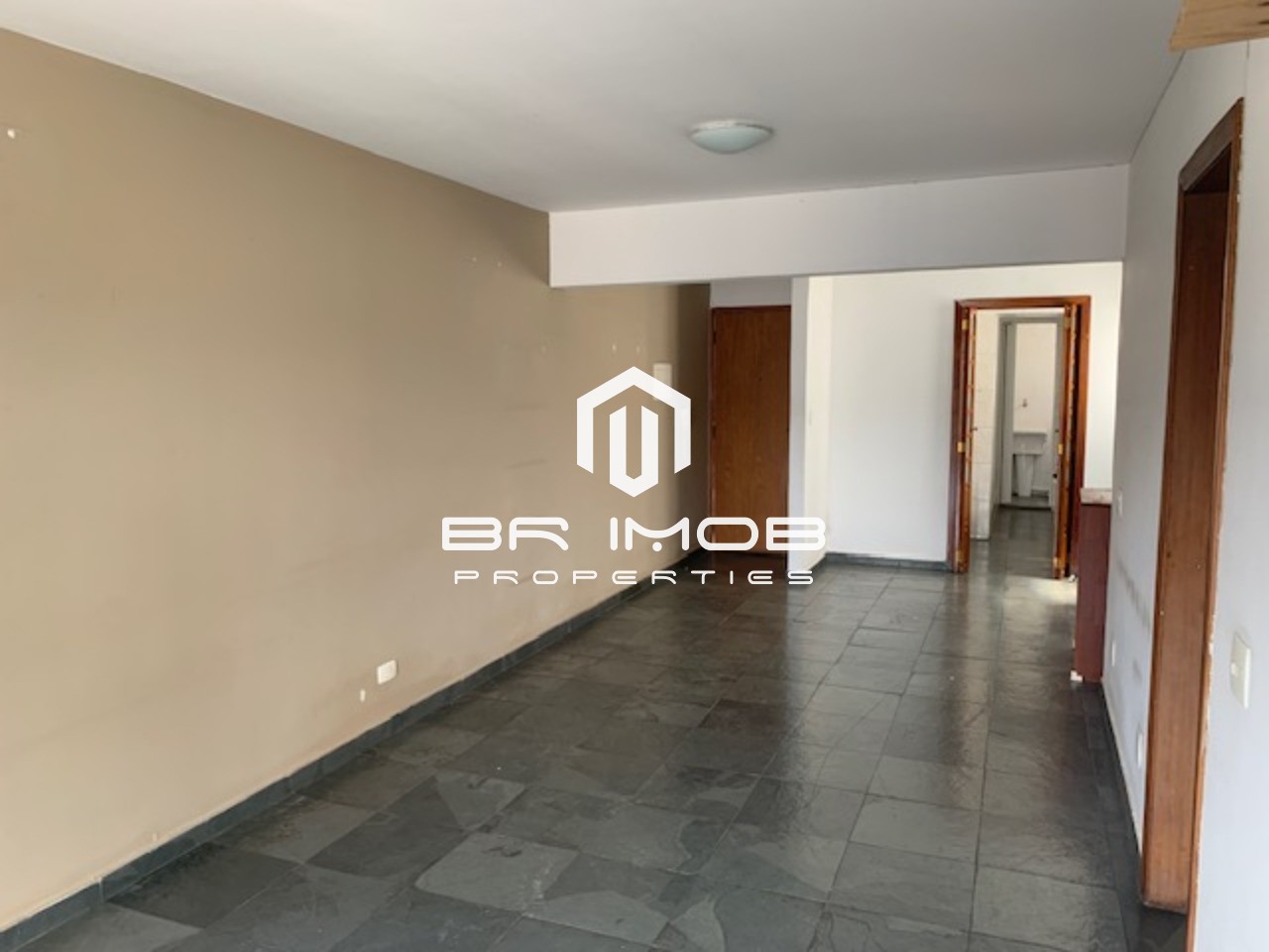 Apartamento à venda com 2 quartos, 78m² - Foto 3