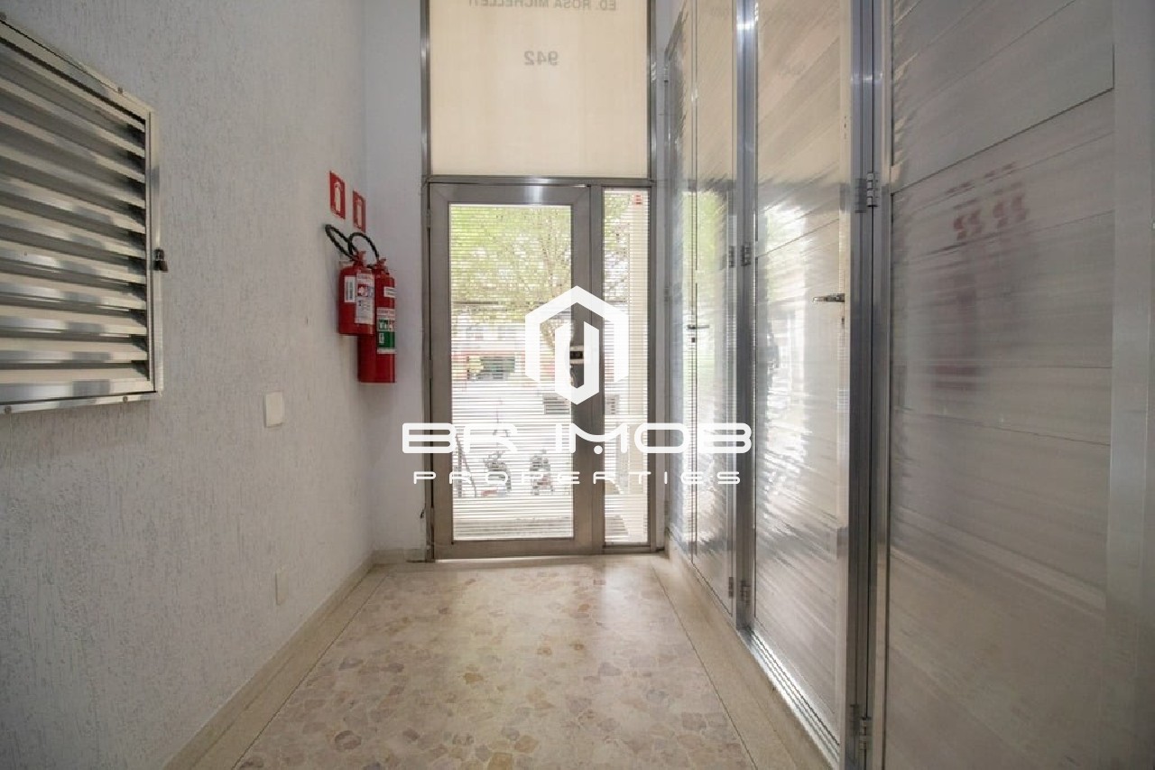 Apartamento à venda com 1 quarto, 34m² - Foto 4