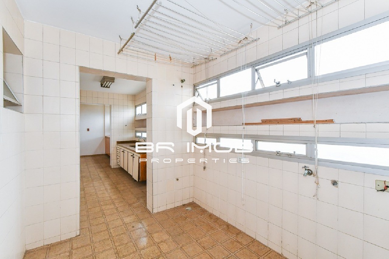 Apartamento à venda com 3 quartos, 142m² - Foto 12