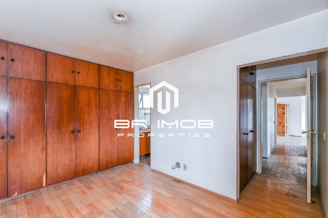 Apartamento à venda com 3 quartos, 142m² - Foto 15