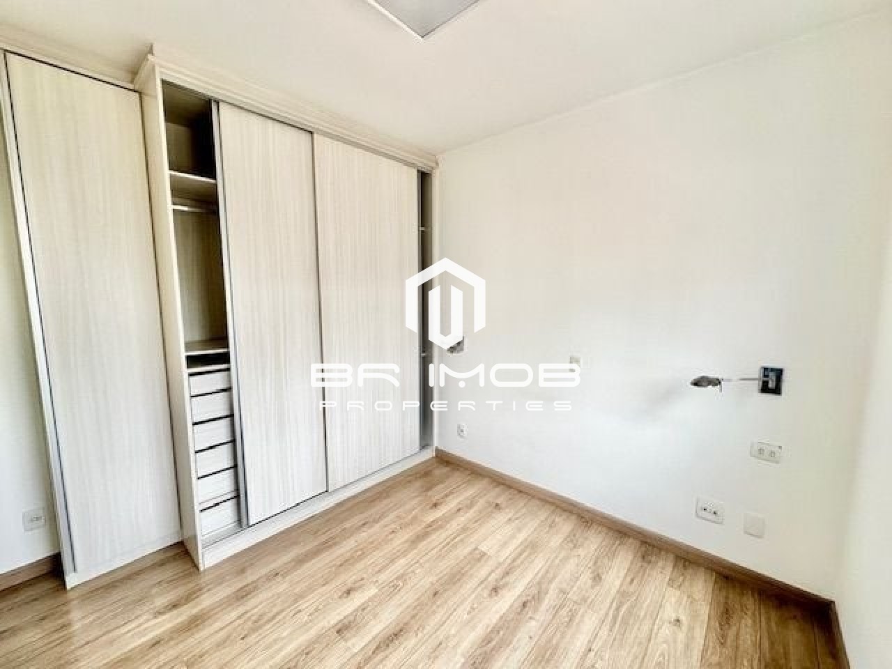 Apartamento à venda com 2 quartos, 74m² - Foto 26