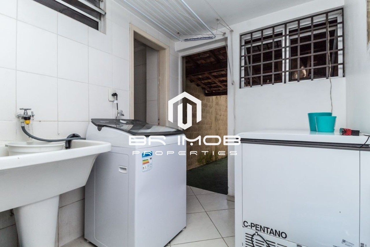 Casa à venda e aluguel com 4 quartos, 180m² - Foto 30