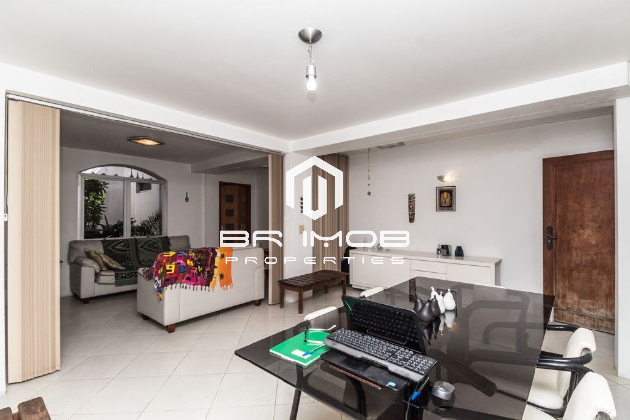 Casa à venda e aluguel com 4 quartos, 180m² - Foto 5