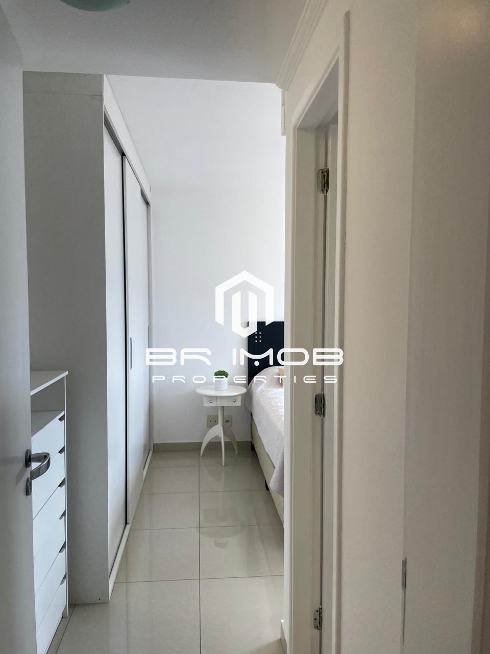 Apartamento para alugar com 3 quartos, 105m² - Foto 14