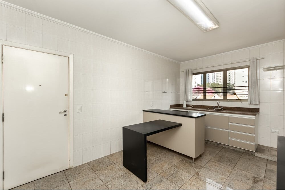 Apartamento à venda com 3 quartos, 117m² - Foto 11